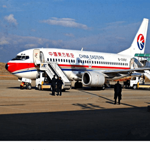 青山机场快运航空快运业稳步发展的原因是什么？